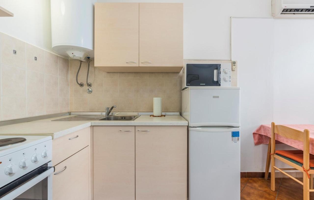 Peskera Apartments Tomicic Porec Luaran gambar