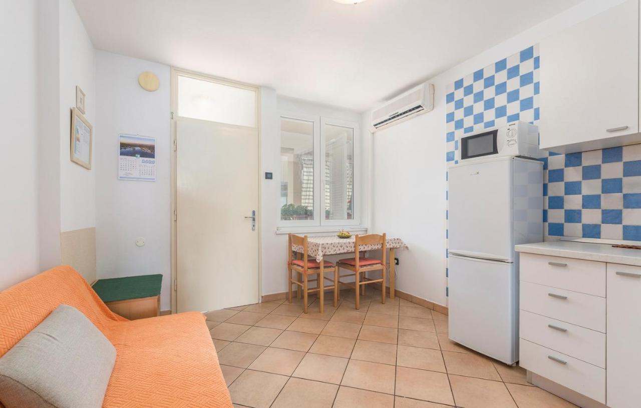 Peskera Apartments Tomicic Porec Luaran gambar