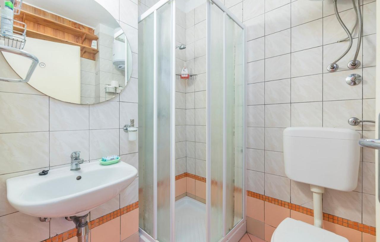 Peskera Apartments Tomicic Porec Luaran gambar
